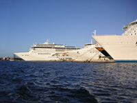 Cruise Ships in Nassau